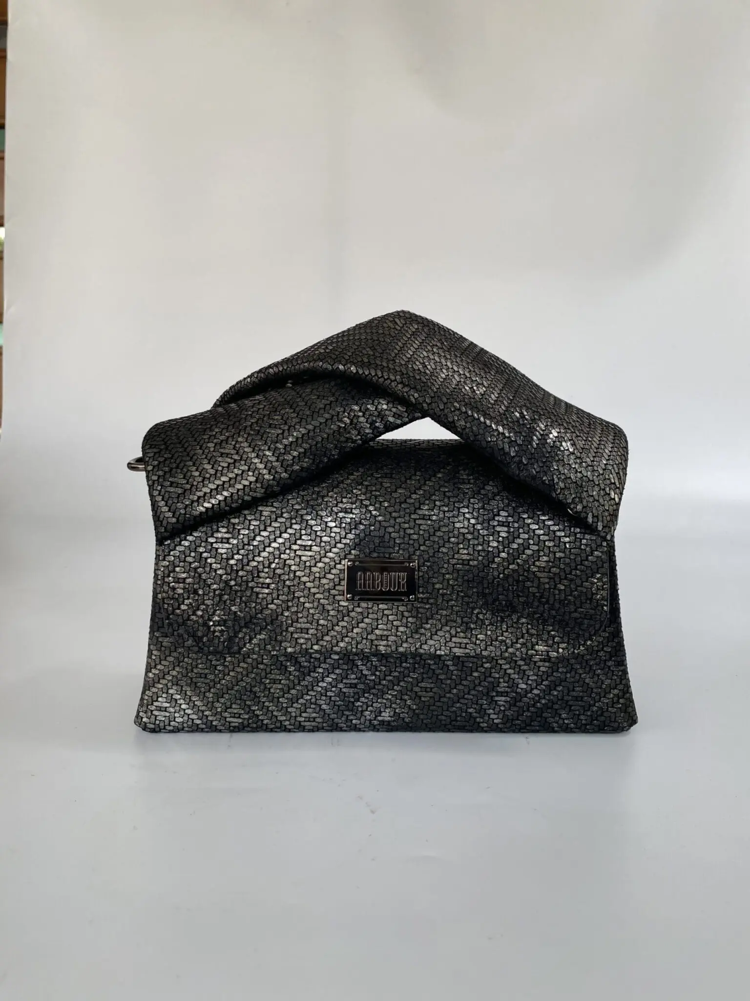 Moby Distressed Black & Silver Woven Print