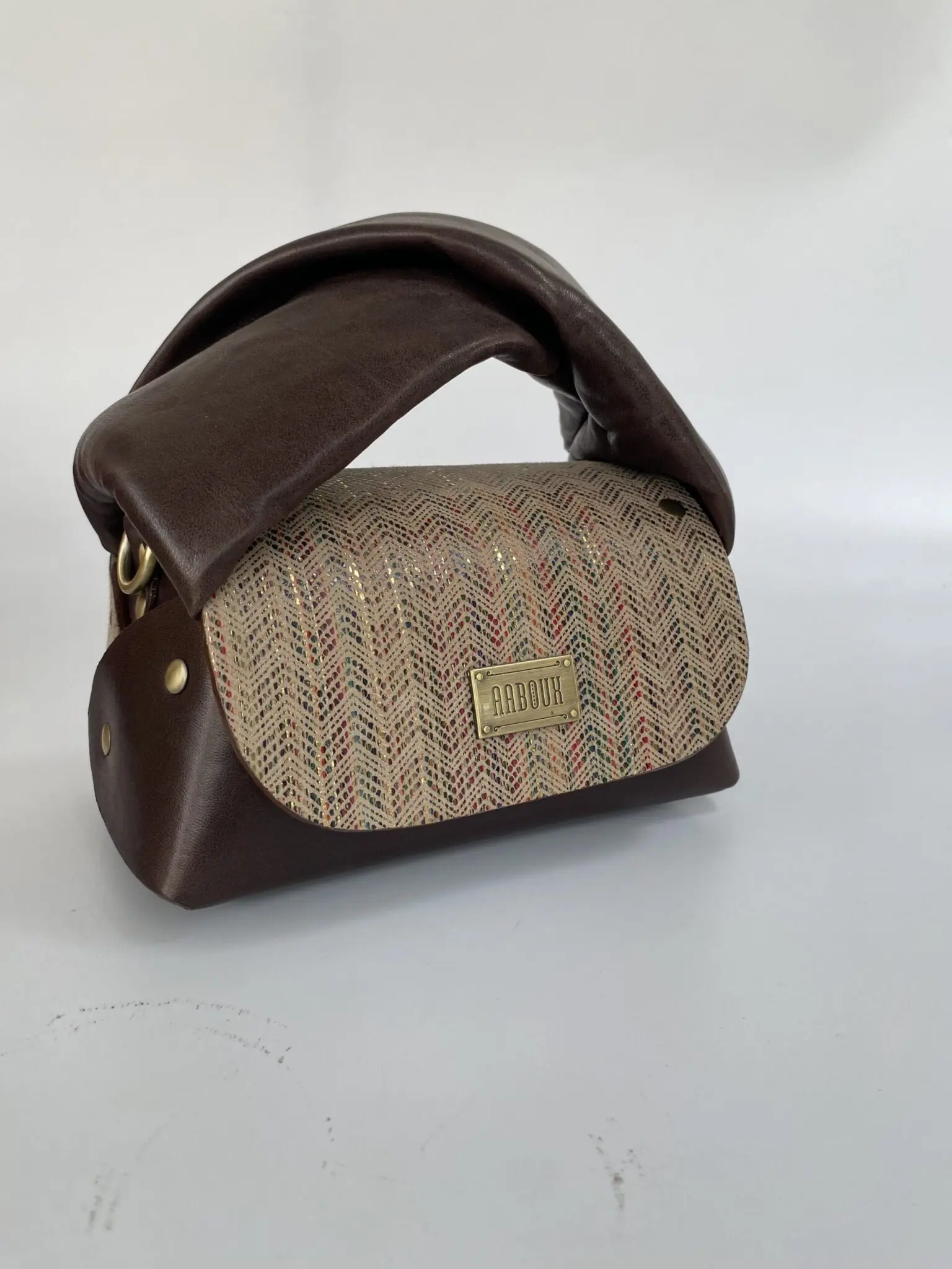 Nury Brown & Cream Chevron Pattern