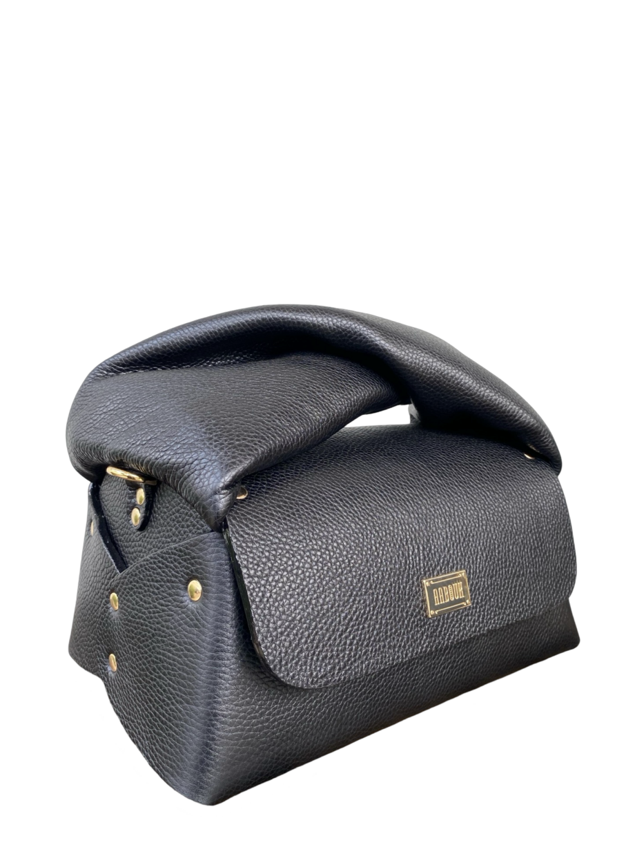 Nyla Black Pebble Grain