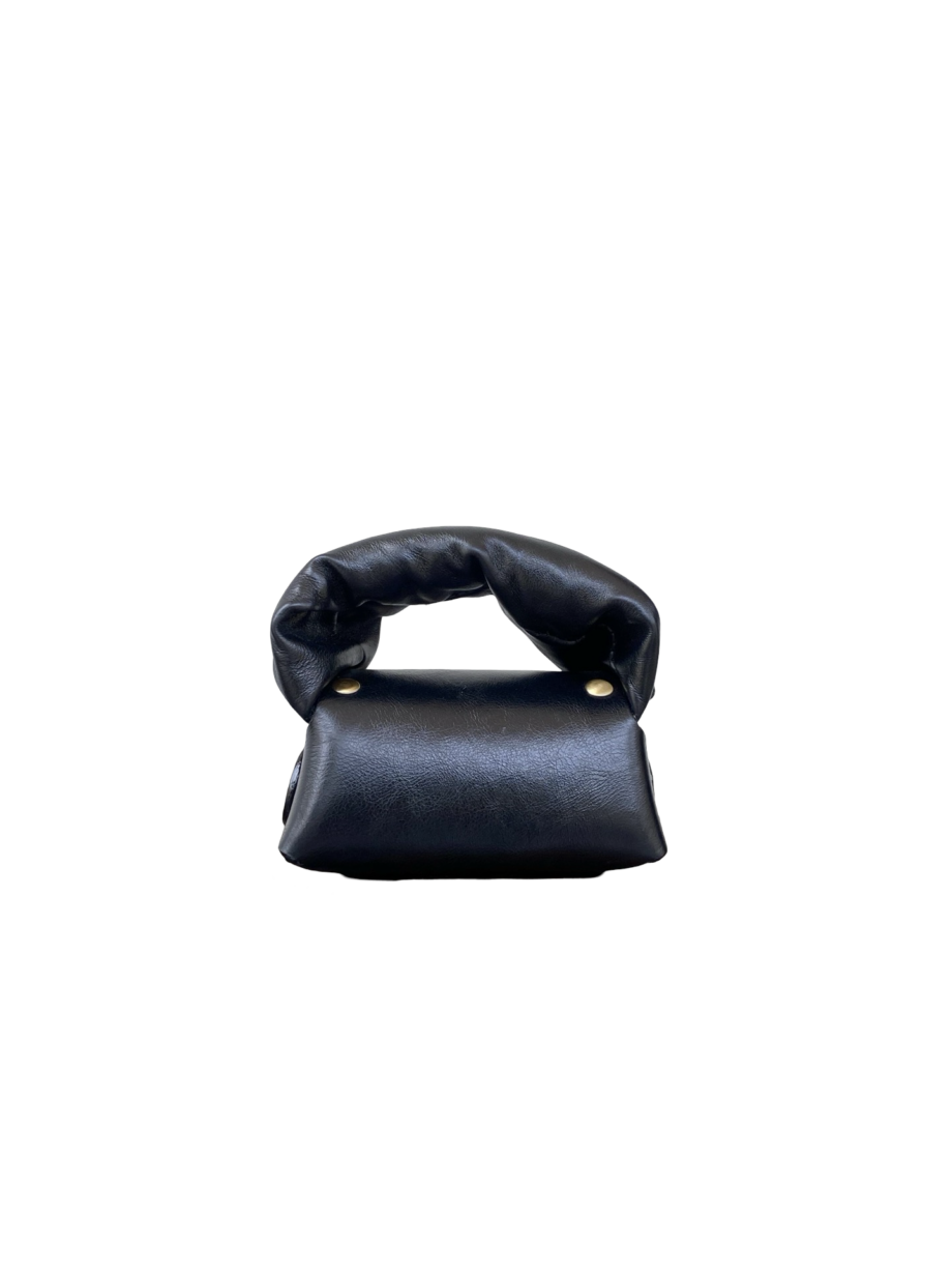 Lily Black Smooth Grain