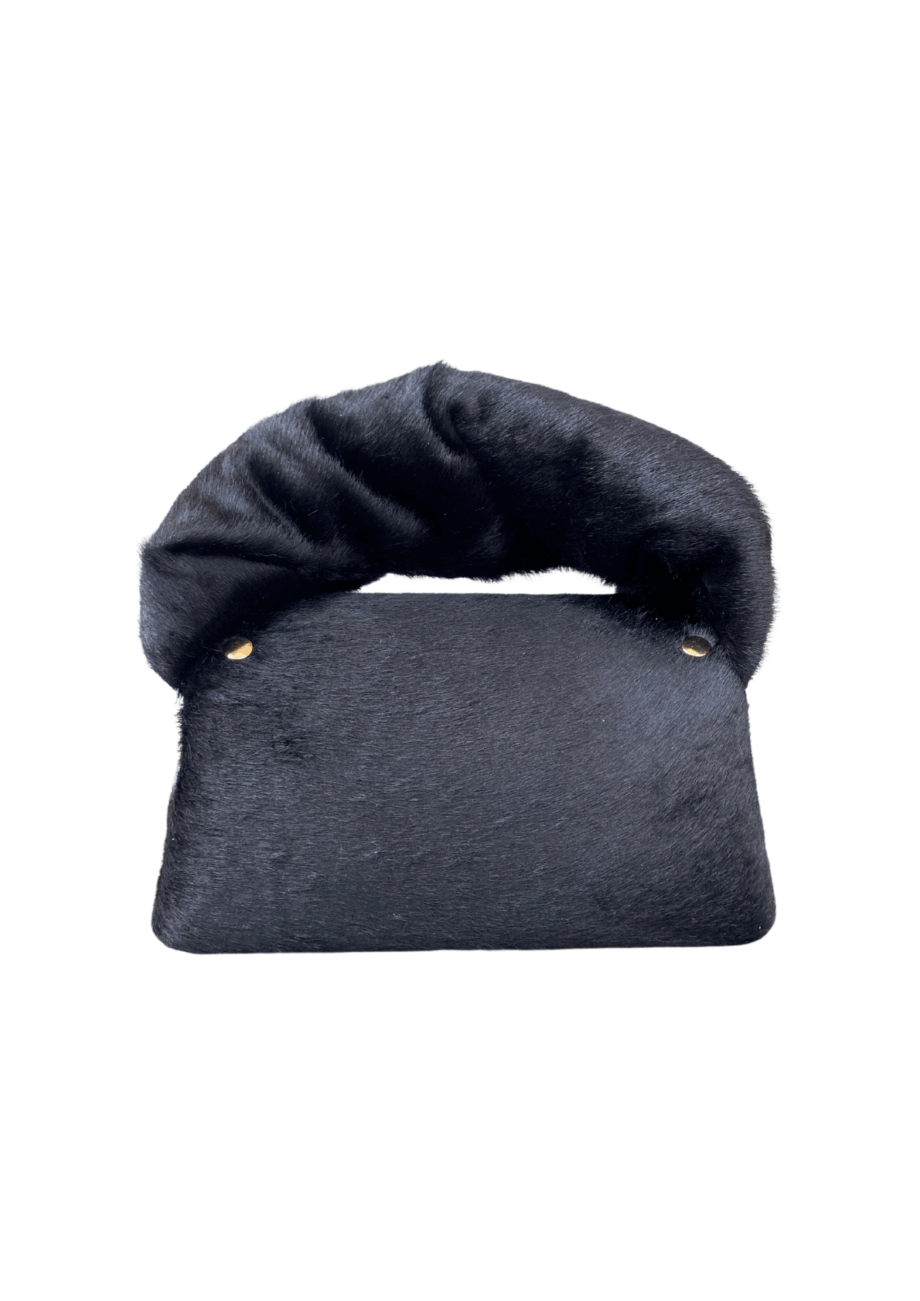 Nury Black Pony