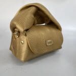 Nury Gold Wave Pattern